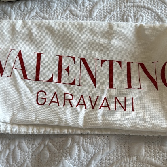 Authentic Valentino rockstud spike purse in ivory - Picture 9 of 10